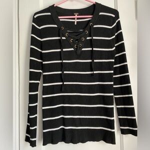 Poof Black and White Stripe V-Neck Lace Closure long Sleeves Top Size: Medium